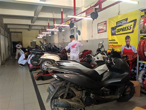 biaya servis rolex